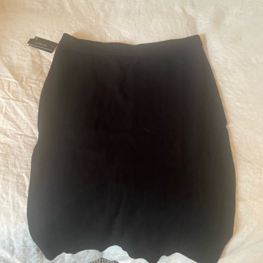 New ELOQUII Black Sweater Skirt